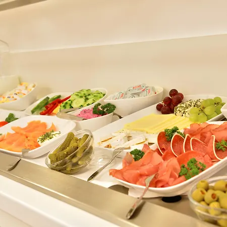 Hotel Invite Hauptbahnhof 3*