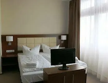 富尔达市中央火车站英维特酒店 富尔达