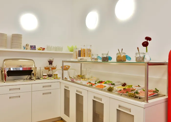 Invite Hauptbahnhof 3*